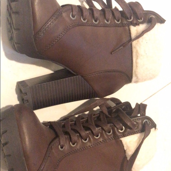 Shoes - Picture 2 of 2